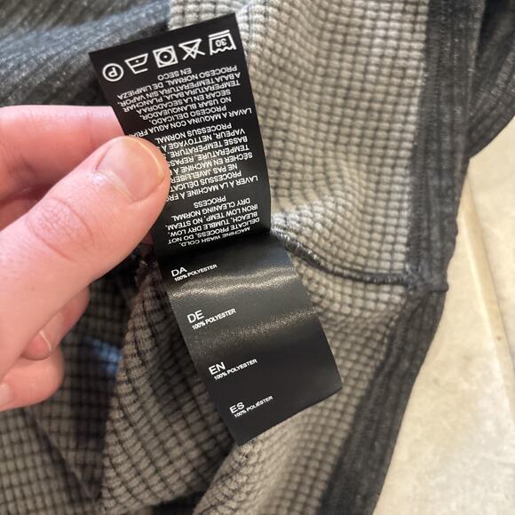 Kuhl Sweater Men’s Sz XL Gray Grid Engineered Long Sleeve Crew Neck Poly - Picture 10 of 10